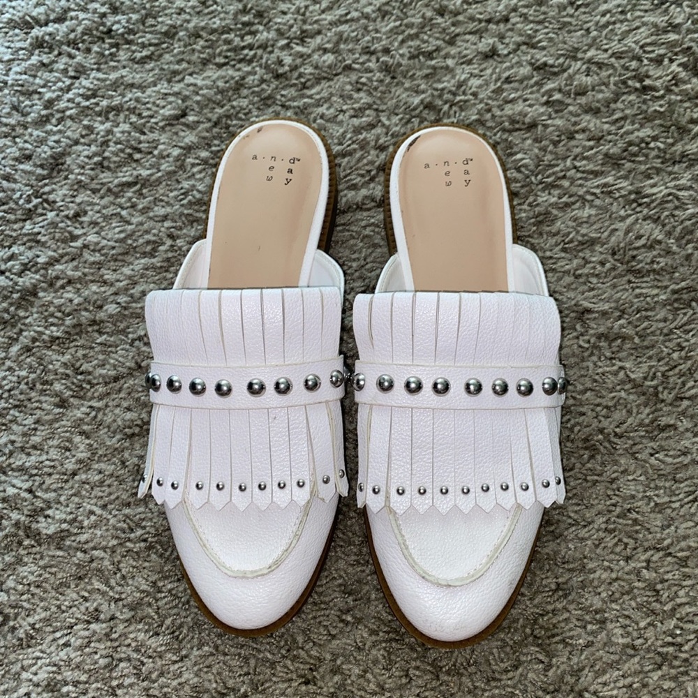 A new day loafers No wear on inside Labeled sz:7.5